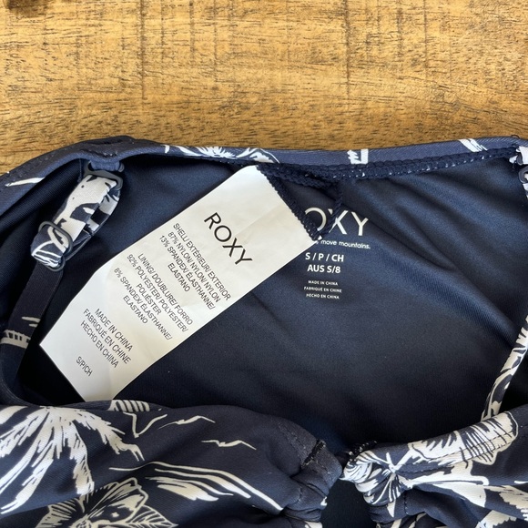 NWT- Roxy one piece - Picture 3 of 3